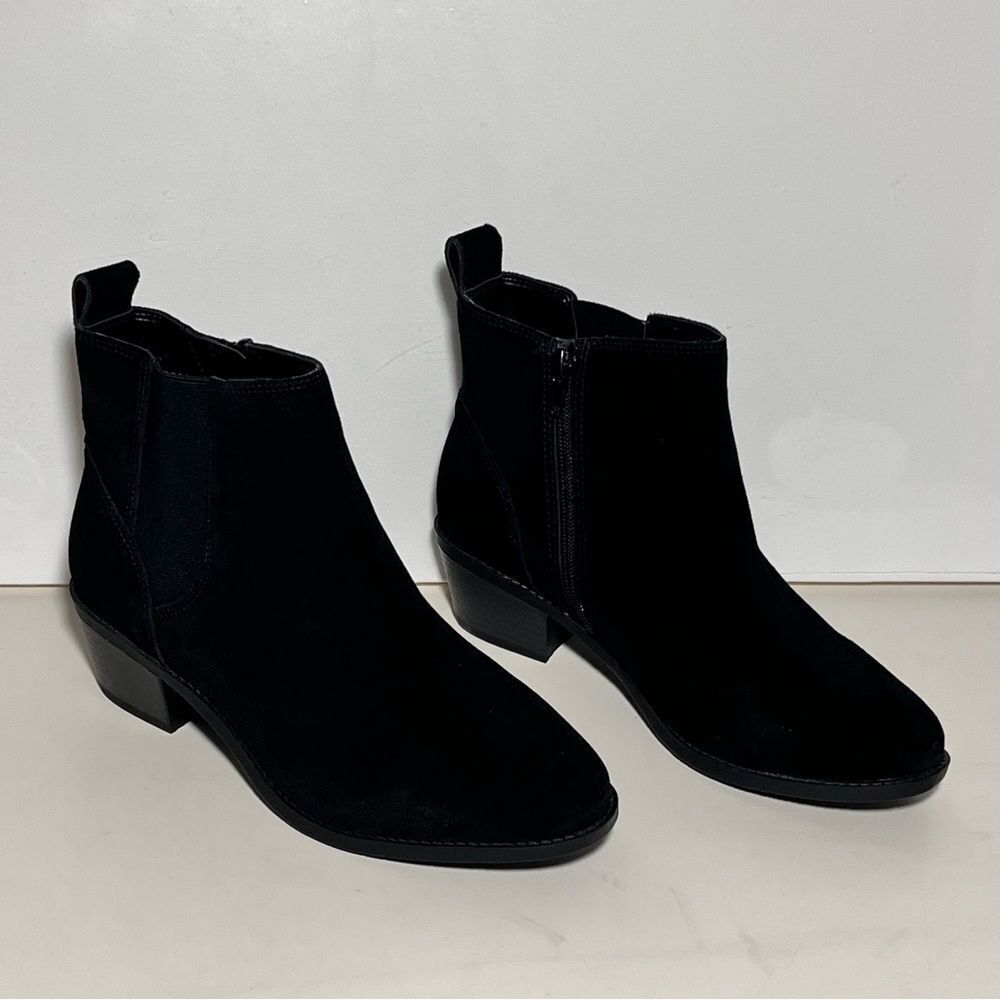 Vionic Roseland Water-Repellent Suede Ankle Boots